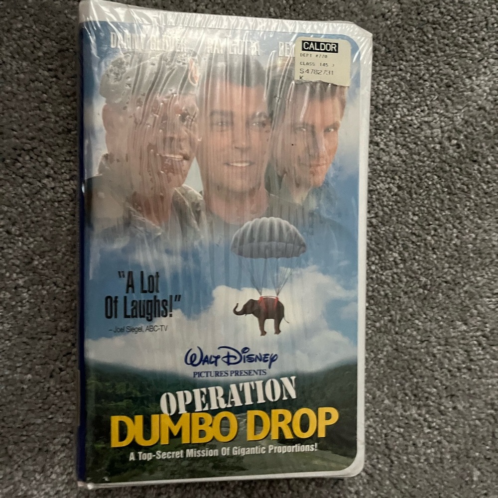 Sealed VHS - Operation Dumbo Drop